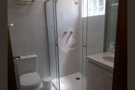 Casa à venda com 266m², 4 quartos e 2 vagas