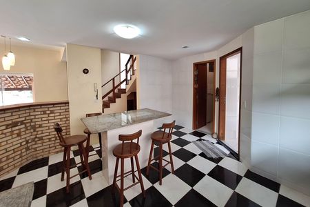 Casa de condomínio à venda com 226m², 4 quartos e 2 vagasCozinha