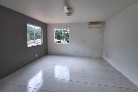 Casa de condomínio à venda com 226m², 4 quartos e 2 vagasQuarto 2