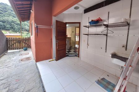 Casa de condomínio à venda com 226m², 4 quartos e 2 vagasQuintal