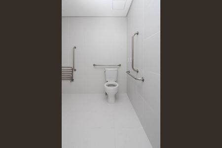 Banheiro de apartamento à venda com 1 quarto, 45m² em Morumbi, São Paulo