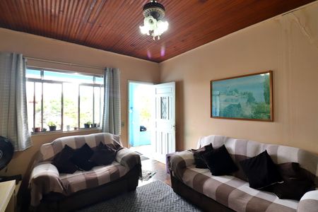 Casa à venda com 250m², 3 quartos e sem vagaSala 