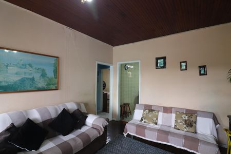Casa à venda com 250m², 3 quartos e sem vagaSala 