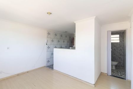 Sala de apartamento para alugar com 2 quartos, 65m² em Conjunto Habitacional Santa Etelvina Iii, São Paulo