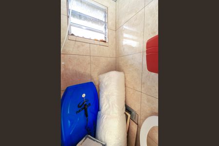 Casa à venda com 220m², 3 quartos e 6 vagas Casa à venda com 220m², 3 quartos e 6 vagasLavabo