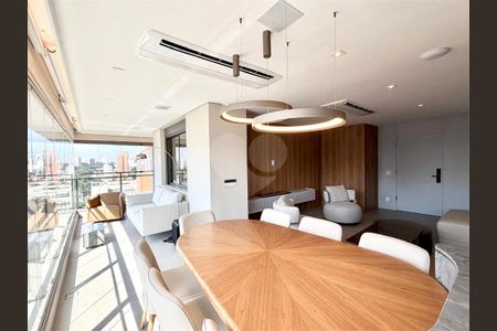 Apartamento à venda com 154m², 3 quartos e 2 vagas