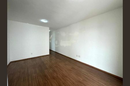 Apartamento à venda com 75m², 3 quartos e 2 vagas