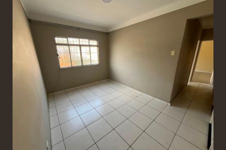 Sala de apartamento para alugar com 2 quartos, 49m² em Venda da Cruz, São Gonçalo