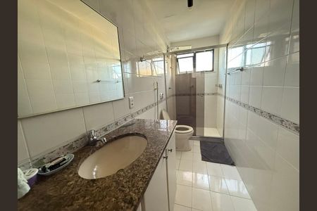 Banheiro de apartamento para alugar com 3 quartos, 150m² em Vila Nova, Cabo Frio