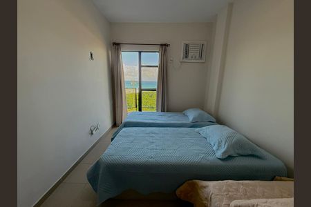 Quarto de apartamento para alugar com 3 quartos, 150m² em Vila Nova, Cabo Frio