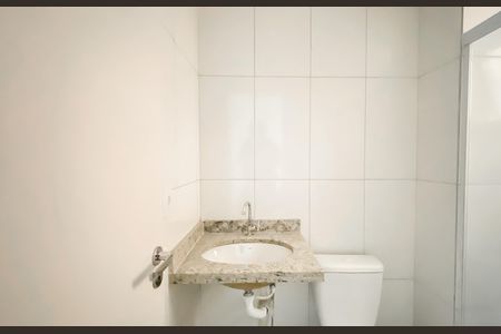 Banheiron de apartamento para alugar com 1 quarto, 25m² em Vila Sao Geraldo, São Paulo