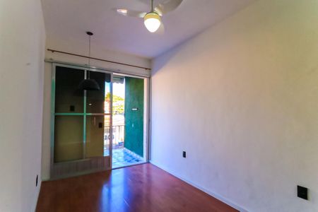 Sala de apartamento para alugar com 2 quartos, 58m² em Piedade, Rio de Janeiro