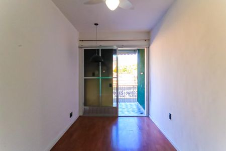 Apartamento para alugar com 58m², 2 quartos e 1 vaga Apartamento para alugar com 58m², 2 quartos e 1 vagaSala