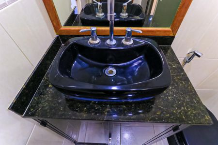 Apartamento para alugar com 58m², 2 quartos e 1 vaga Apartamento para alugar com 58m², 2 quartos e 1 vagaBanheiro