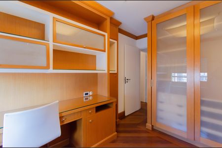 Quarto de apartamento para alugar com 2 quartos, 75m² em Jardim Vila Mariana, São Paulo