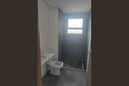 Banheiro de apartamento à venda com 1 quarto, 68m² em Engordadouro, Jundiaí