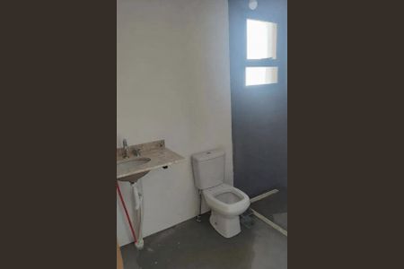 Banheiro de apartamento à venda com 1 quarto, 68m² em Engordadouro, Jundiaí