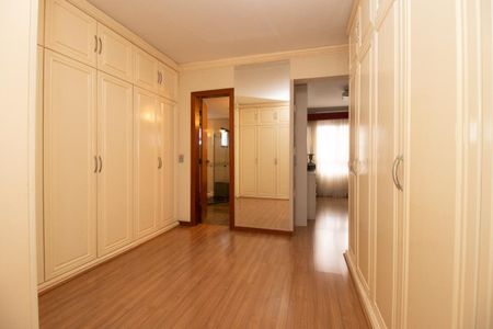 Apartamento à venda com 614m², 5 quartos e 4 vagasCloset da suíte 4