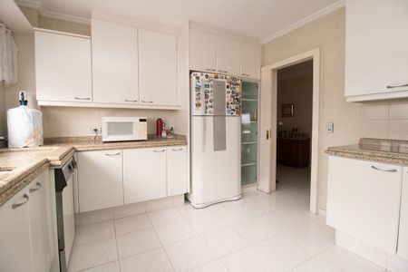Apartamento à venda com 614m², 5 quartos e 4 vagasCozinha - Armários