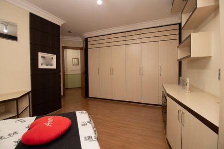Apartamento à venda com 614m², 5 quartos e 4 vagasQuarto 3 - Suíte