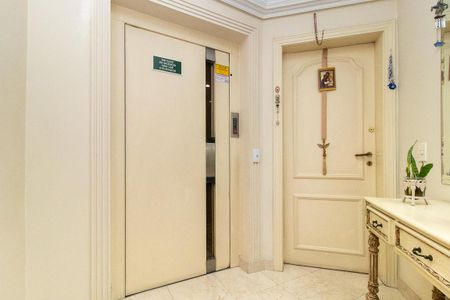 Apartamento à venda com 614m², 5 quartos e 4 vagasHall de entrada