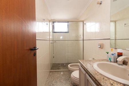 Apartamento à venda com 614m², 5 quartos e 4 vagasBanheiro da Suíte 3