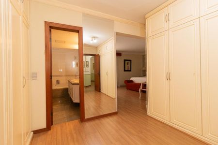 Apartamento à venda com 614m², 5 quartos e 4 vagasCloset da suíte 4