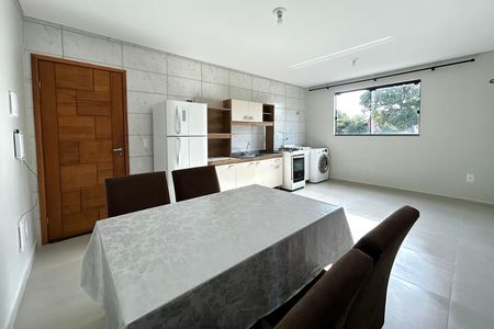 Sala de apartamento para alugar com 1 quarto, 40m² em Campeche Central, Florianópolis