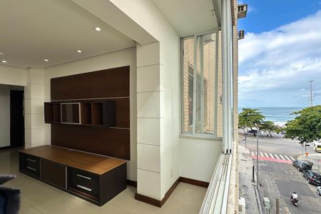 Apartamento para alugar com 74m², 2 quartos e sem vaga
