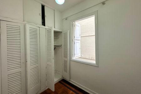 Apartamento para alugar com 74m², 2 quartos e sem vaga