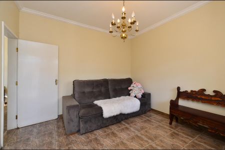 Casa à venda com 177m², 4 quartos e 2 vagas Casa à venda com 177m², 4 quartos e 2 vagasSala de Estar
