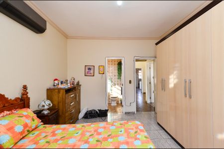Casa à venda com 177m², 4 quartos e 2 vagas Casa à venda com 177m², 4 quartos e 2 vagasSuíte