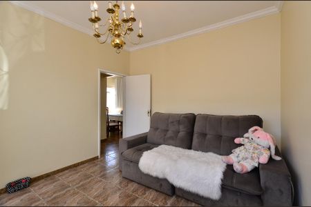 Casa à venda com 177m², 4 quartos e 2 vagas Casa à venda com 177m², 4 quartos e 2 vagasSala de Estar