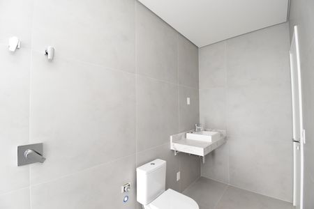 Apartamento à venda com 406m², 4 quartos e 4 vagasBanheiro da Suíte 3