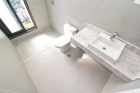 Apartamento à venda com 406m², 4 quartos e 4 vagasBanheiro da Suíte 1