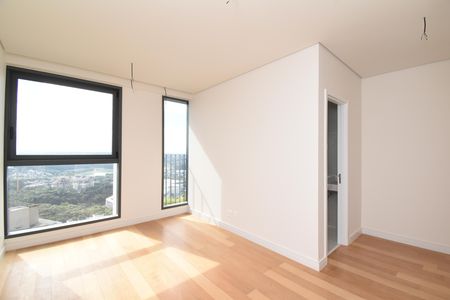 Apartamento à venda com 406m², 4 quartos e 4 vagasSuíte 1