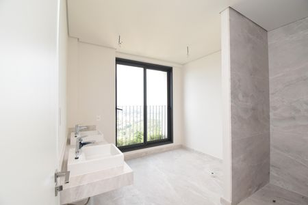Apartamento à venda com 406m², 4 quartos e 4 vagasBanheiro da Suíte 2