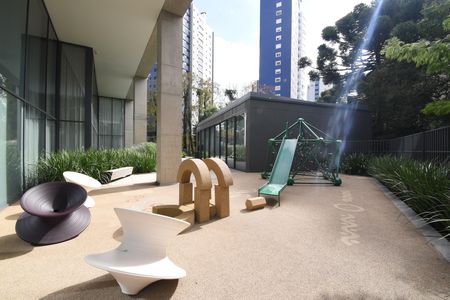 Apartamento à venda com 406m², 4 quartos e 4 vagasÁrea comum - Playground
