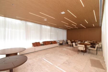 Apartamento à venda com 406m², 4 quartos e 4 vagasÁrea comum - Salão de festas