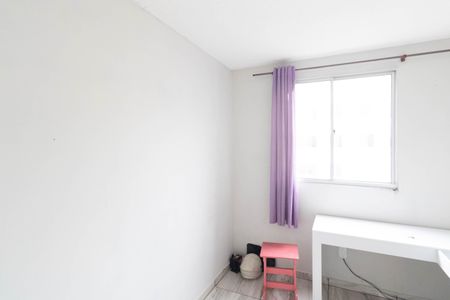 Quarto 1 de apartamento para alugar com 2 quartos, 45m² em Santa Cruz, Rio de Janeiro
