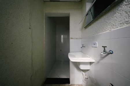 Apartamento para alugar com 42m², 2 quartos e sem vaga Apartamento para alugar com 42m², 2 quartos e sem vagaÁrea de Serviço