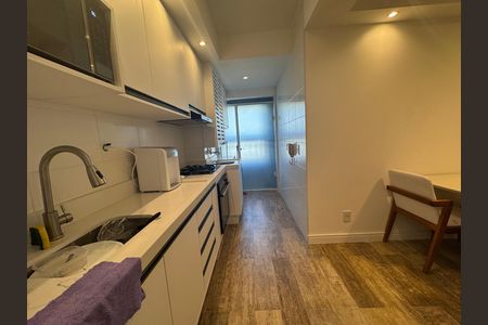 Cozinha de apartamento para alugar com 3 quartos, 84m² em Centro, Osasco
