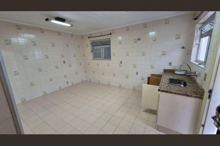 Cozinha de casa à venda com 2 quartos, 210m² em Vila Assunção, Santo André