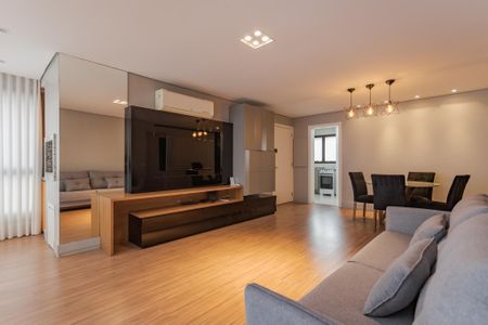 Sala de apartamento para alugar com 3 quartos, 123m² em Auxiliadora, Porto Alegre