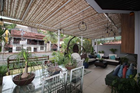 Casa para alugar com 360m², 4 quartos e 2 vagasSala - Varanda