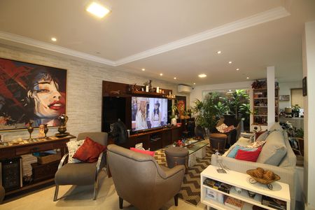 Sala de casa à venda com 4 quartos, 360m² em Anil, Rio de Janeiro