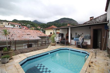 Casa para alugar com 360m², 4 quartos e 2 vagasÁrea Externa