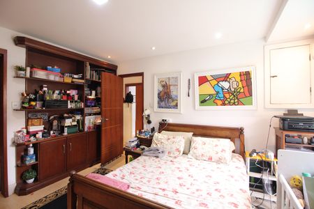Casa para alugar com 360m², 4 quartos e 2 vagasQuarto 4