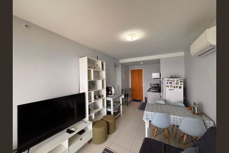 Sala de apartamento à venda com 1 quarto, 50m² em Recreio dos Bandeirantes, Rio de Janeiro