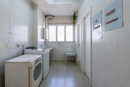 Apartamento para alugar com 300m², 5 quartos e 5 vagas